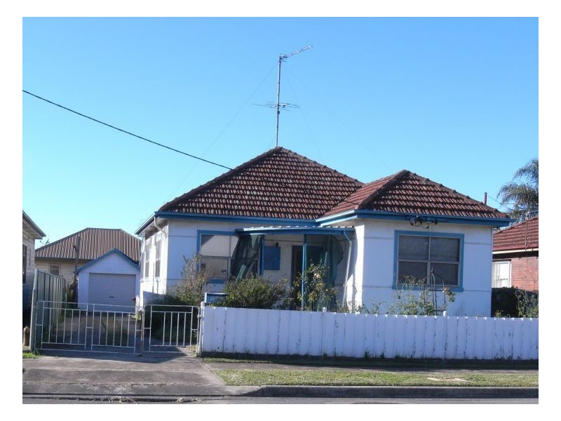 8 Cadell Avenue, Mayfield NSW 2304