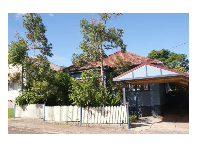 9a Kerr Street, Mayfield NSW 2304