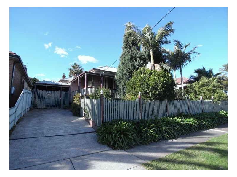 283 Maitland Road, Mayfield NSW 2304