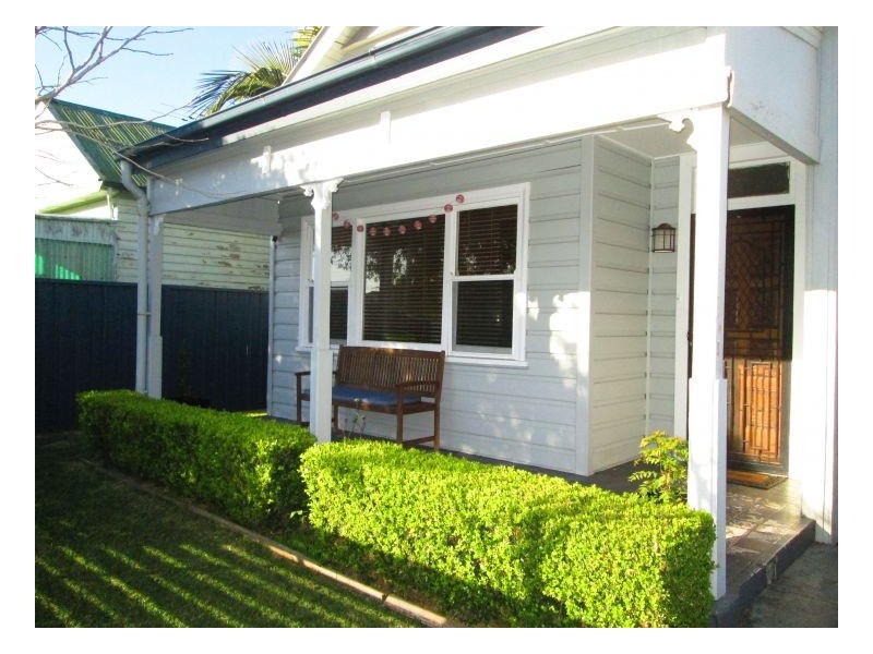 41 Braye Street, Mayfield NSW 2304