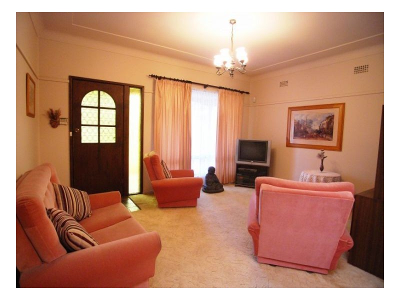 34 Acacia Avenue, Waratah NSW 2298