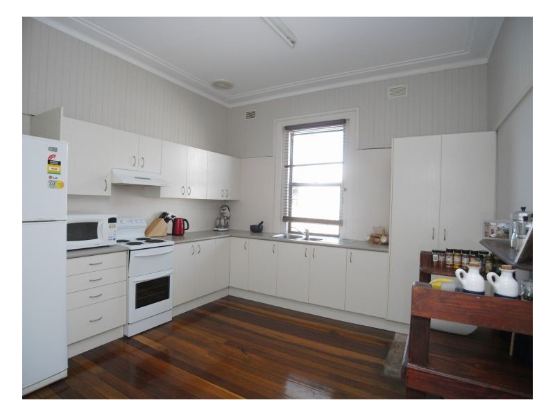 4 Berkeley Street, Mayfield NSW 2304