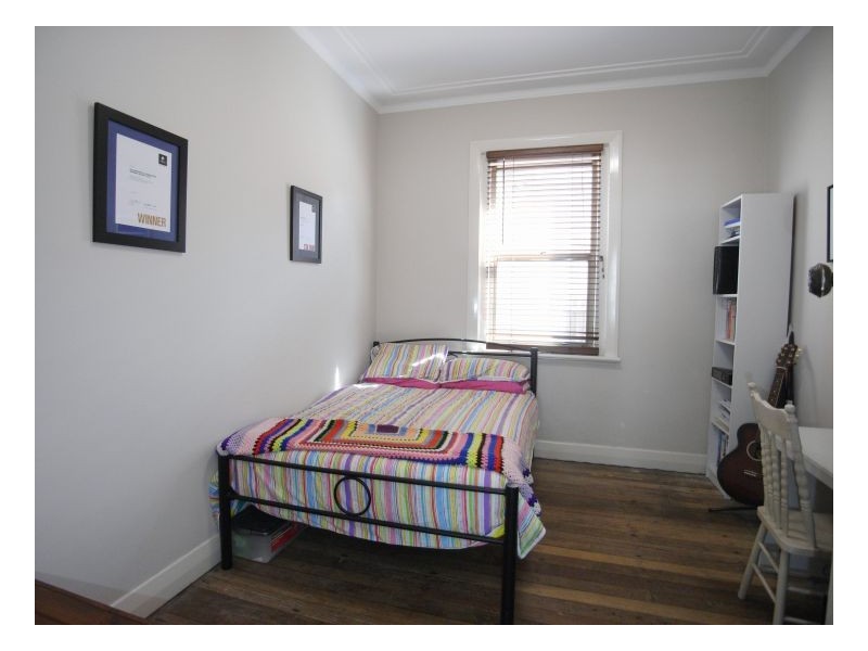 4 Berkeley Street, Mayfield NSW 2304