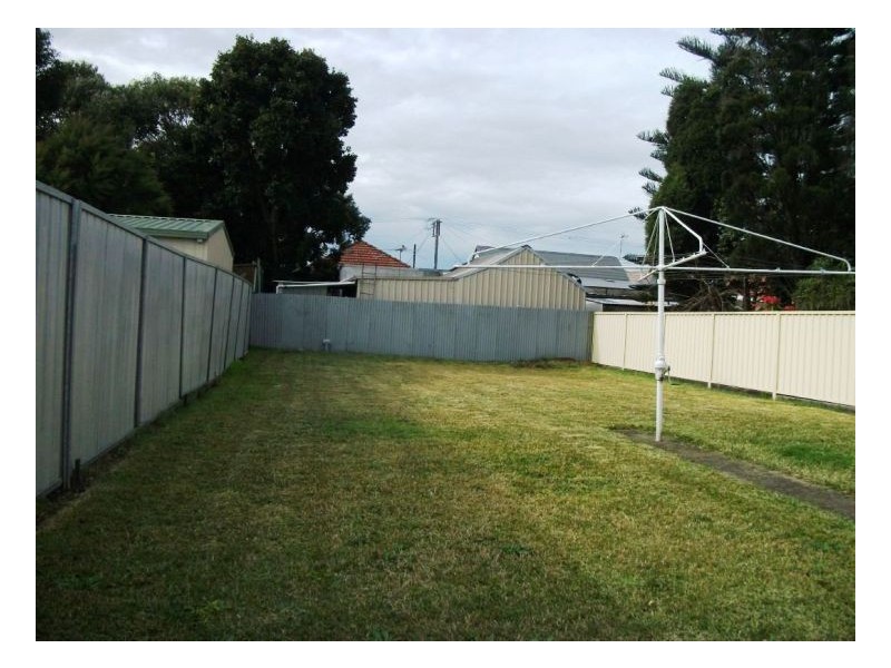 18 Rawson Street, Mayfield NSW 2304