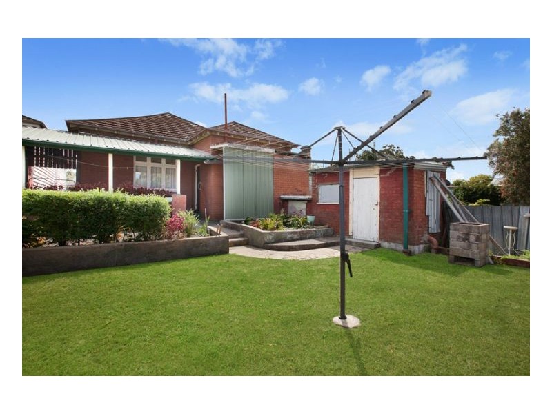 105 Lewis Street, Maryville NSW 2293