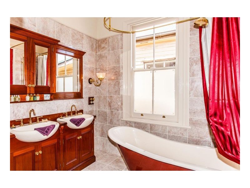 20 Holt Street, Mayfield NSW 2304