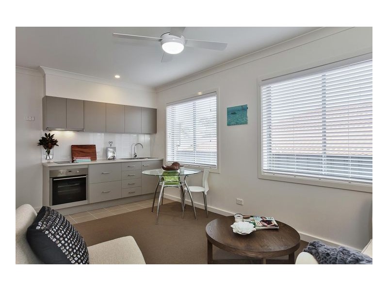 2/20a Buruda Street, Mayfield NSW 2304