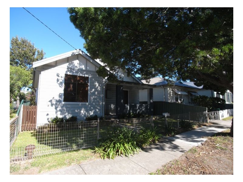 37 Fitzroy Street, Mayfield NSW 2304