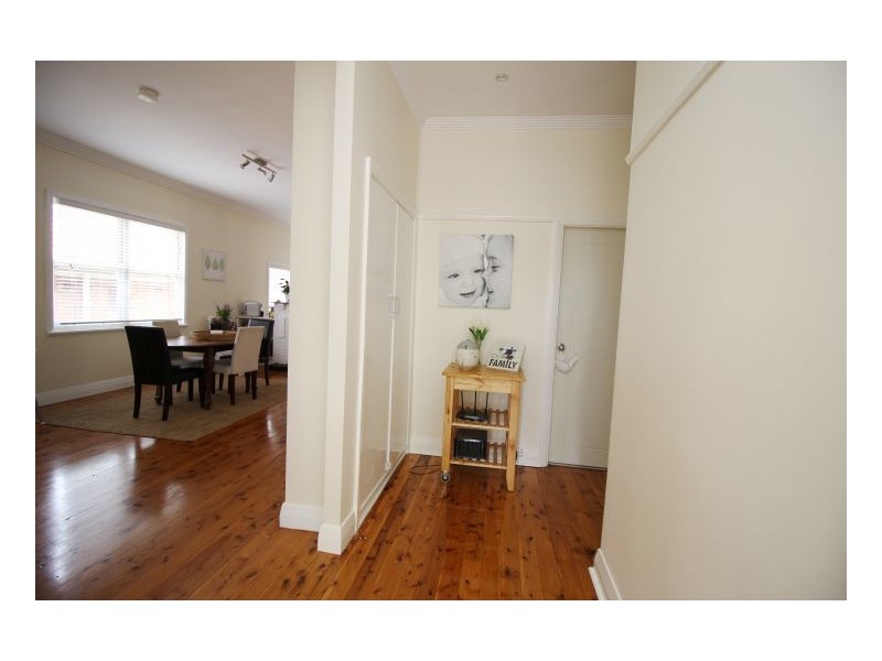 38 Woodstock Street, Mayfield NSW 2304