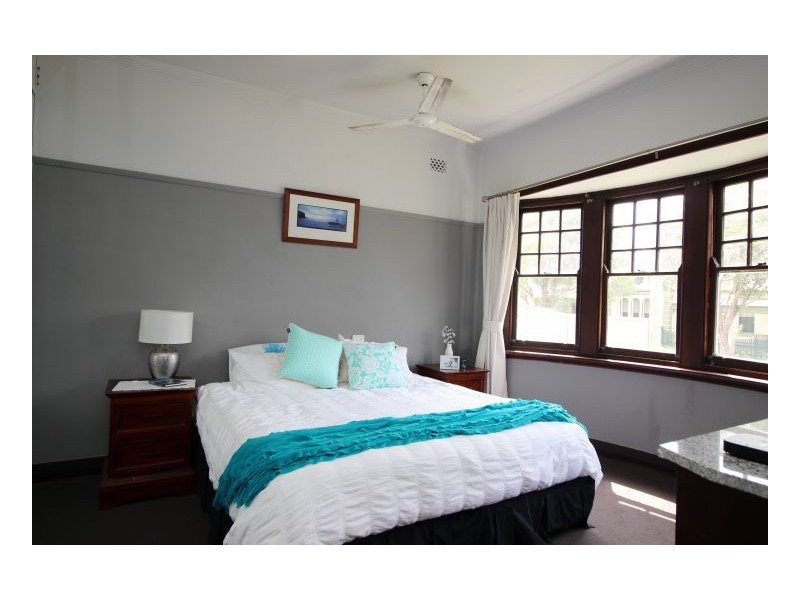 38 Woodstock Street, Mayfield NSW 2304