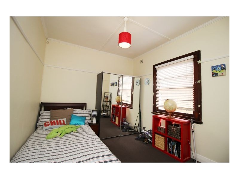 38 Woodstock Street, Mayfield NSW 2304