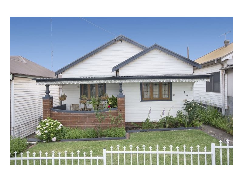 14 Kerr Street, Mayfield NSW 2304