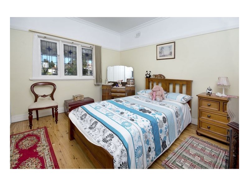 14 Kerr Street, Mayfield NSW 2304