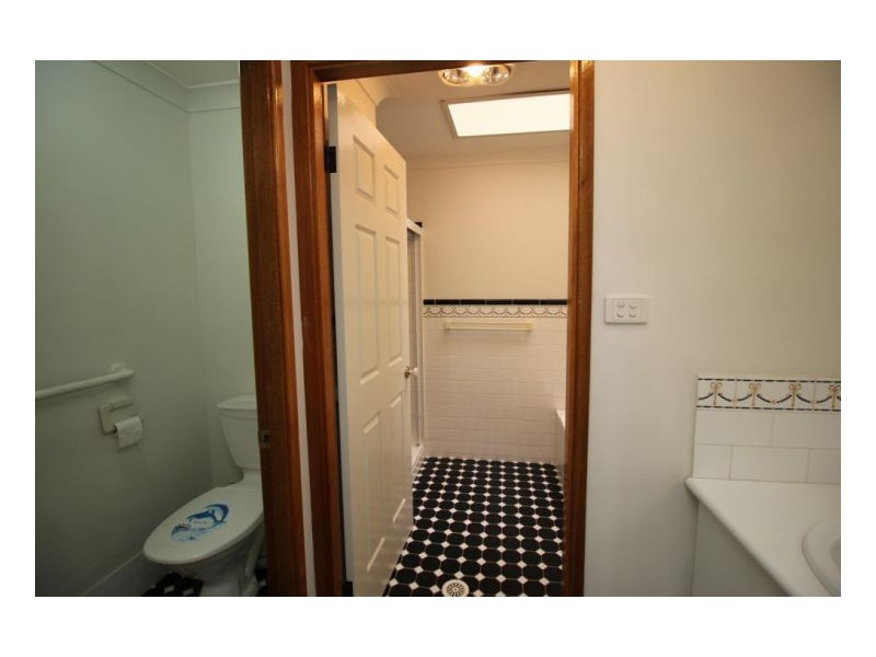 2 36 Bakeri Cct, Warabrook NSW 2304