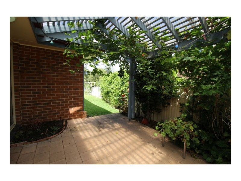 2 36 Bakeri Cct, Warabrook NSW 2304