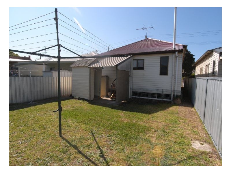 95 Macquarie Street, Mayfield NSW 2304