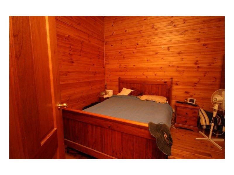 4 Barton Street, Mayfield NSW 2304