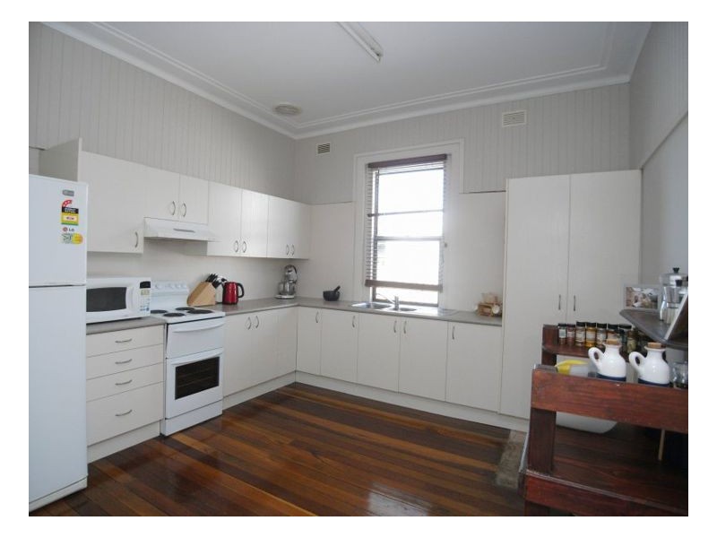 4 Berkeley Street, Mayfield NSW 2304