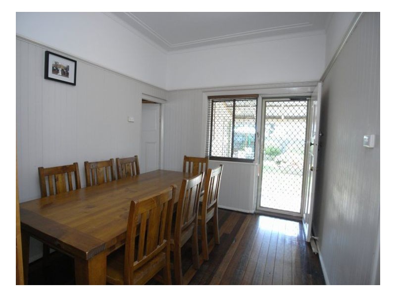 4 Berkeley Street, Mayfield NSW 2304