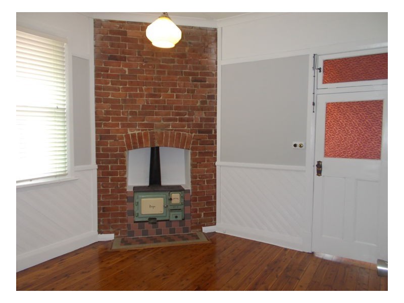 24 Cross Street, Mayfield NSW 2304