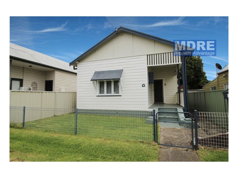 4 Buxton Lane, Adamstown NSW 2289