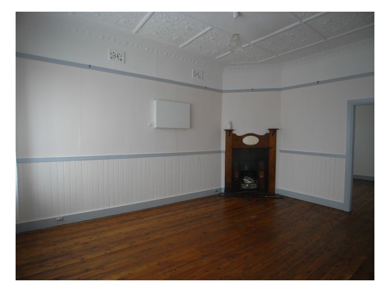 44 Macquarie Street, Mayfield NSW 2304