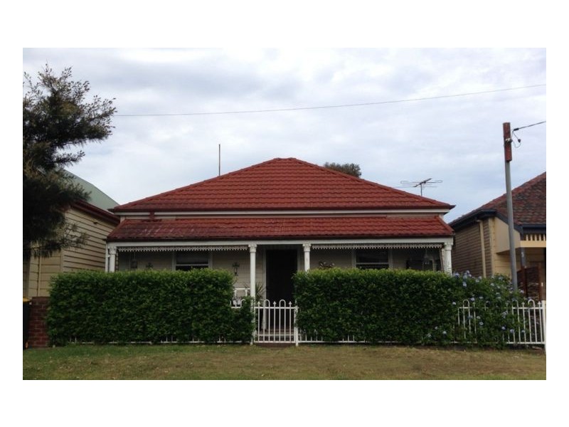 5 Clara Street, Mayfield NSW 2304