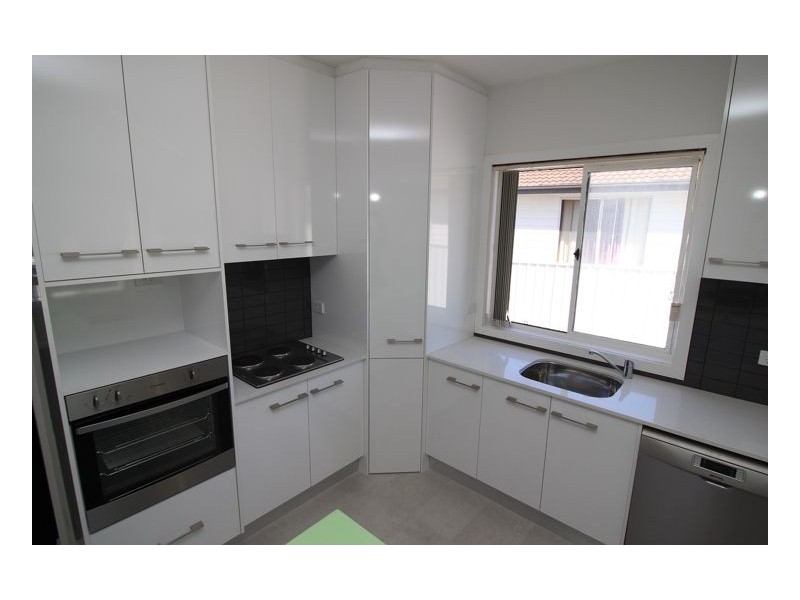 1/6 Beauford Avenue, Maryland NSW 2287