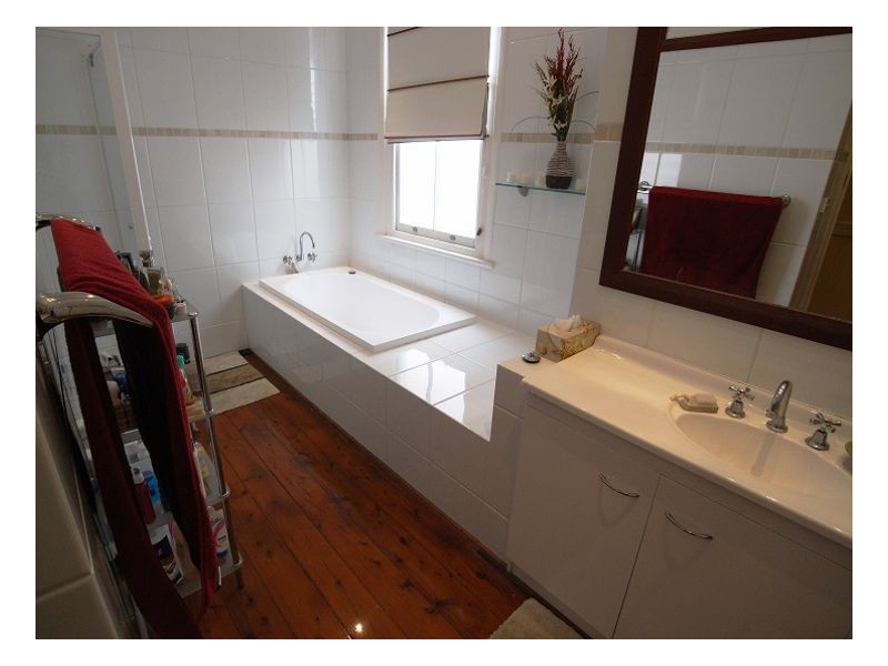 13 Robert Street, Mayfield NSW 2304