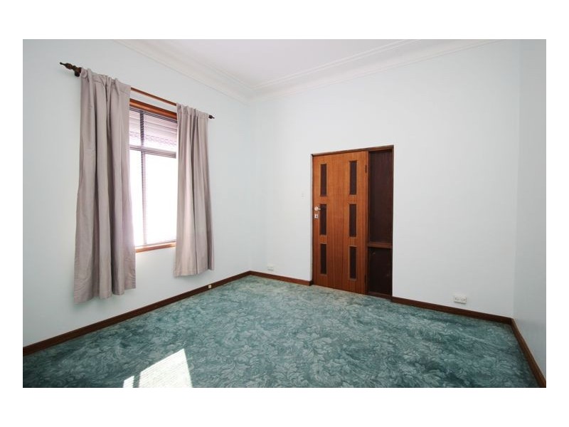 4 Moolcha Street, Mayfield NSW 2304