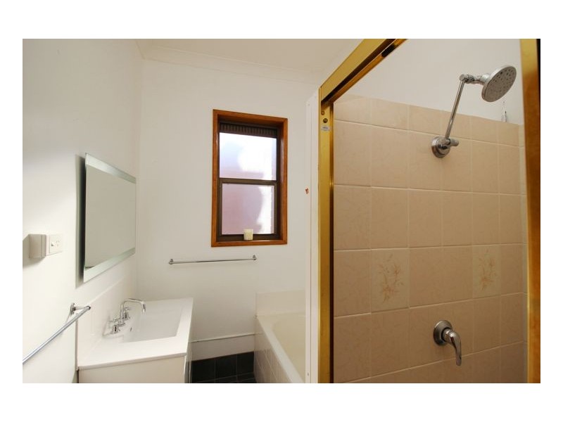 4 Moolcha Street, Mayfield NSW 2304