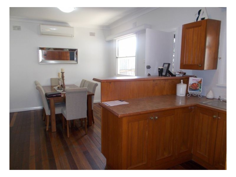 25 Winchester Street, Mayfield NSW 2304