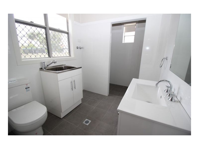 11 Vickers Street, Mayfield NSW 2304