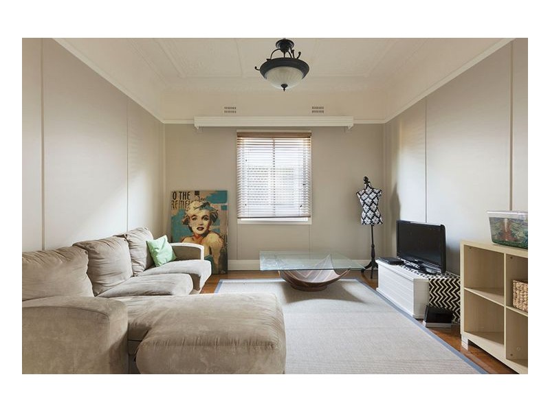 9 Mulgrave Street, Mayfield NSW 2304