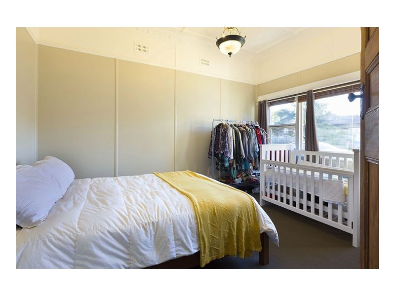 9 Mulgrave Street, Mayfield NSW 2304