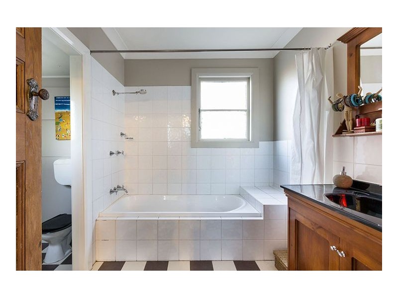 9 Mulgrave Street, Mayfield NSW 2304