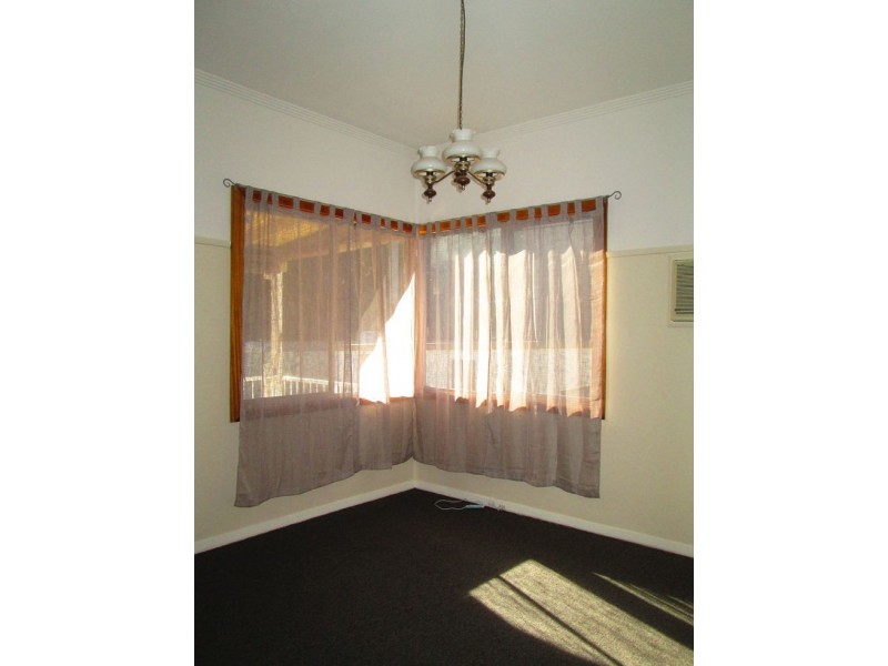 32 Villiers Street, Mayfield NSW 2304