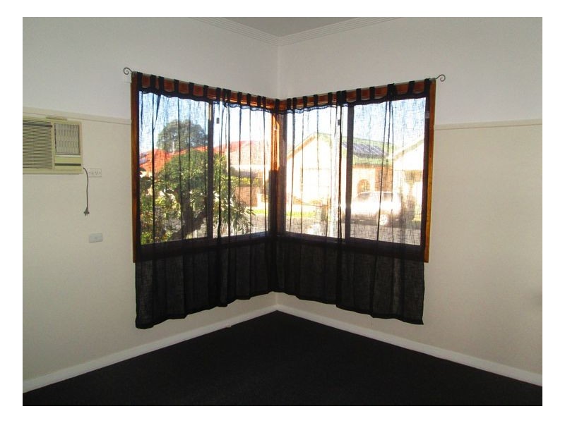 32 Villiers Street, Mayfield NSW 2304