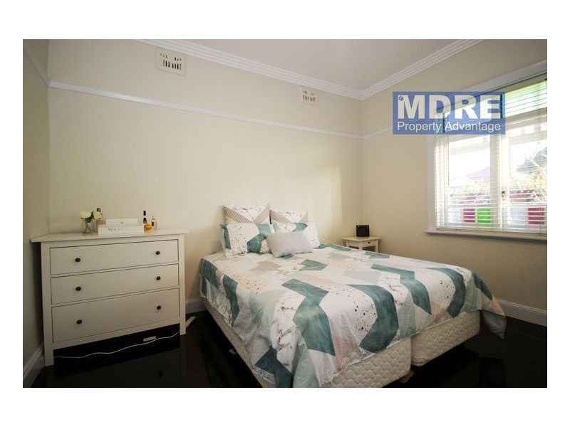 17 Moolcha Street, Mayfield NSW 2304