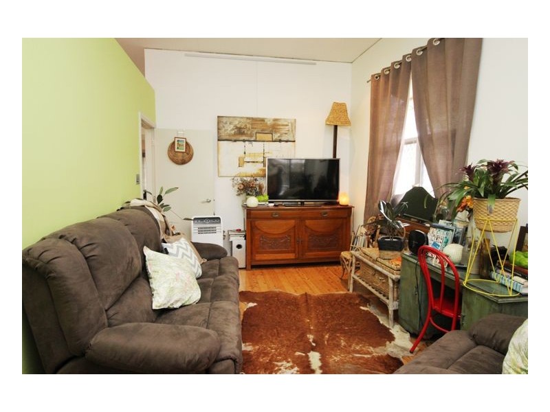 16 Texas Street, Mayfield NSW 2304