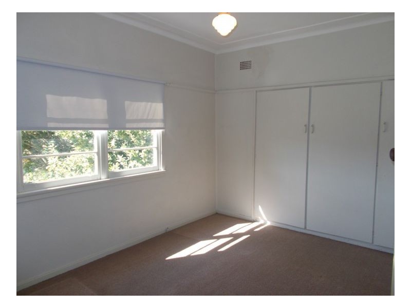 10 Mena Street, Mayfield NSW 2304