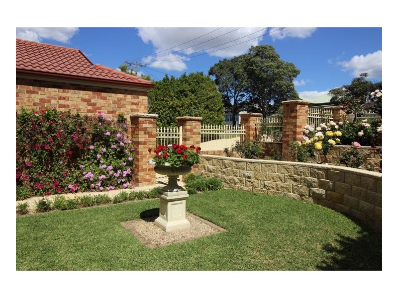 7 Usk Street, Mayfield NSW 2304