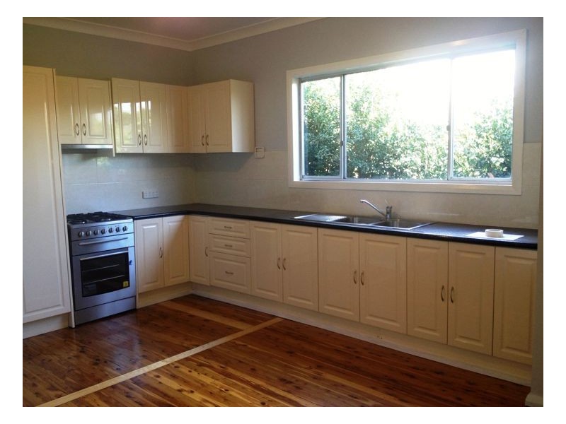 2 Little Street, Mayfield NSW 2304