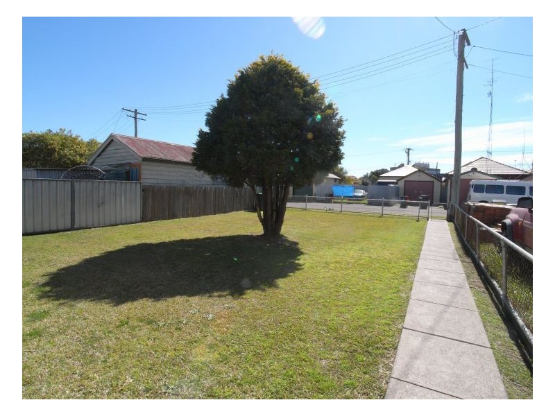 2 Little Street, Mayfield NSW 2304