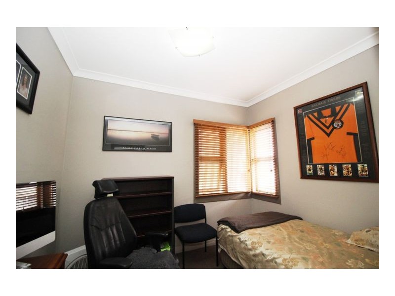 36 Vera Street, Waratah West NSW 2298