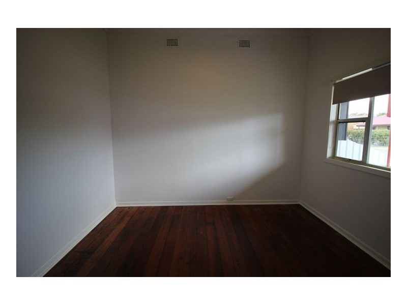 54 Roe Street, Mayfield NSW 2304