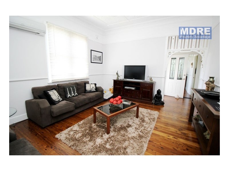4 York Street, Mayfield NSW 2304