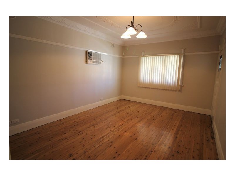 14 Kerr Street, Mayfield NSW 2304