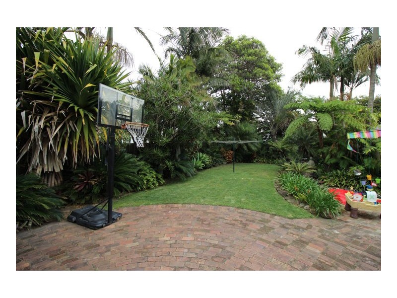 24 William Street, Mayfield NSW 2304