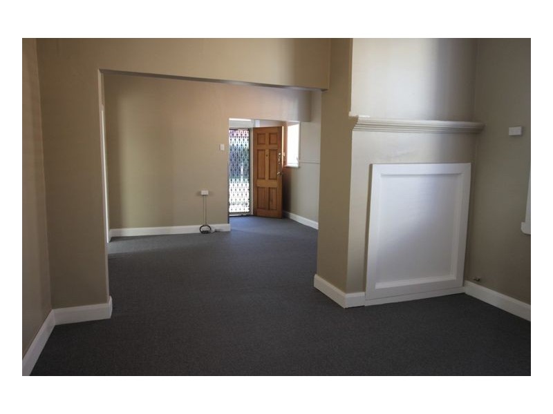 5 Villiers Street, Mayfield NSW 2304